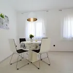 Sia House بولا