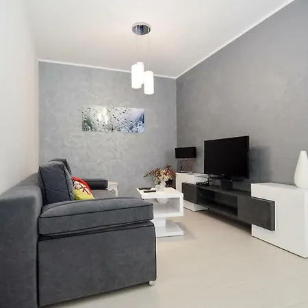 Sia House Пула