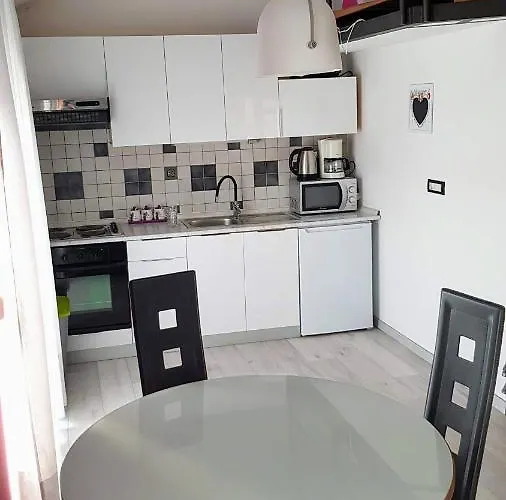 Sia House 아파트 풀라